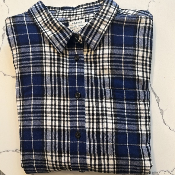 L.L. Bean Plaid Flannel Shirt - Picture 6 of 9